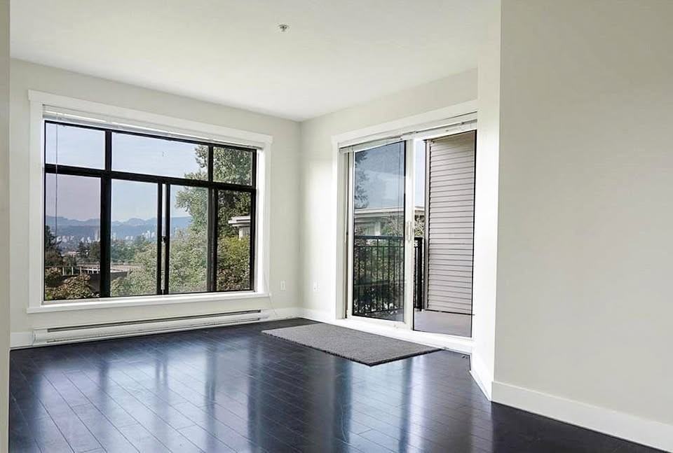 King George Blvd & Gateway Dr #305, Surrey, BC V3T 0B5, CAN