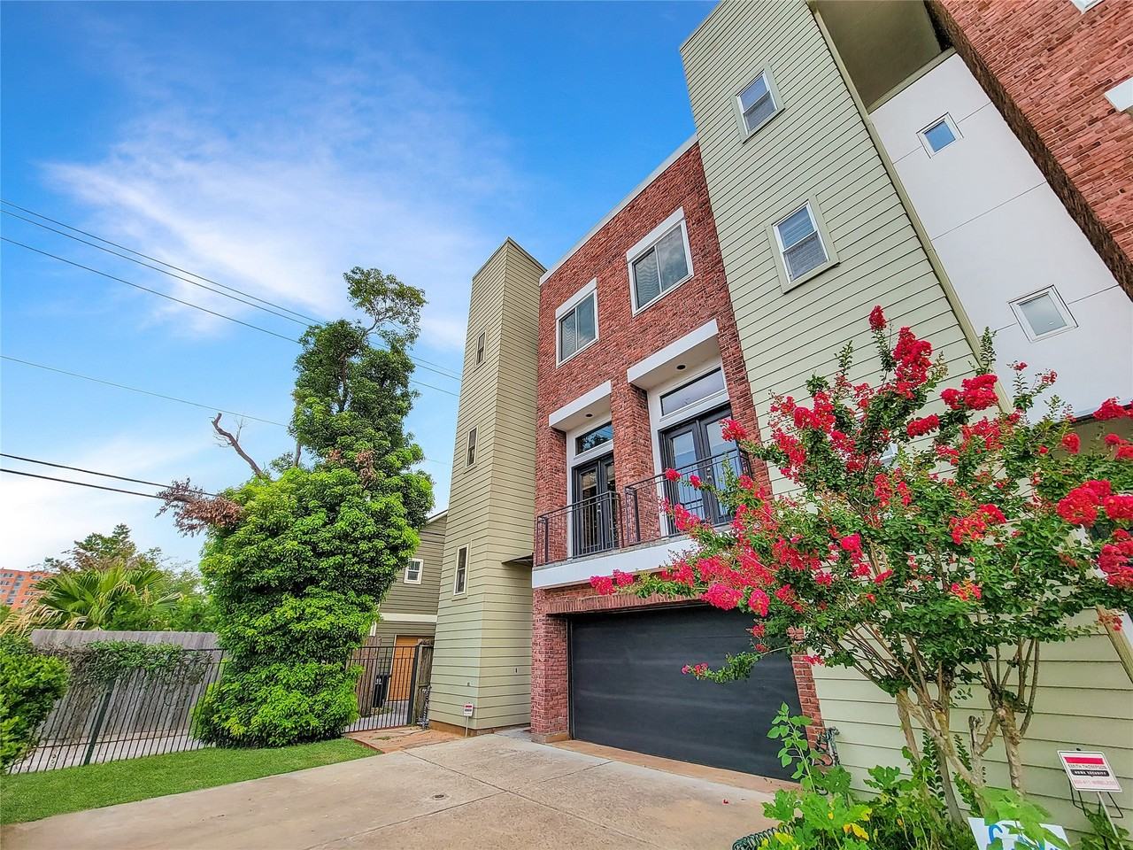 321 E 20th St, Houston, TX 77008, USA