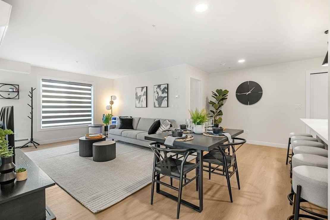 Skyway Apartments