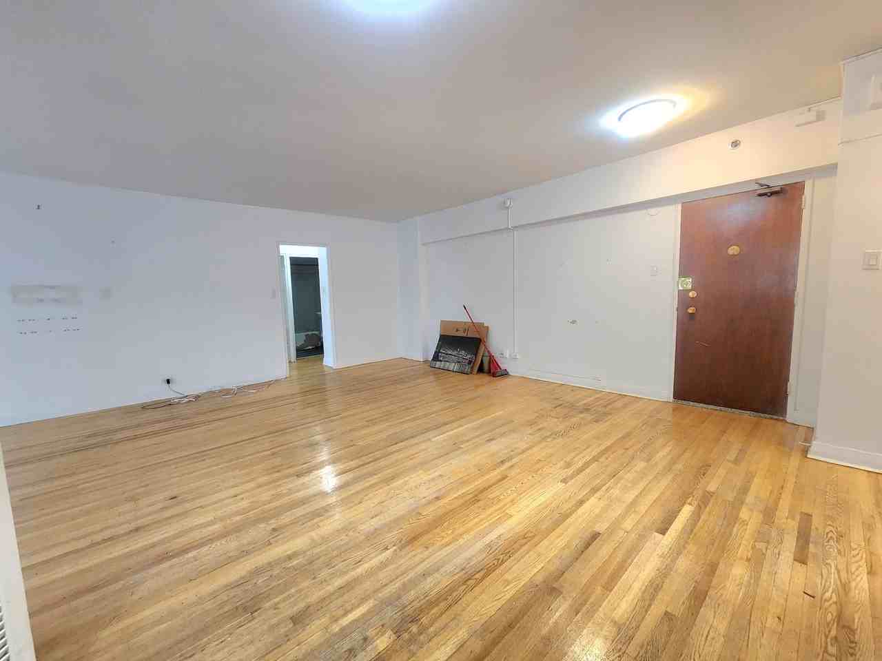 6280 Place Northcrest #718, Montréal, QC H3S 2N1, CA