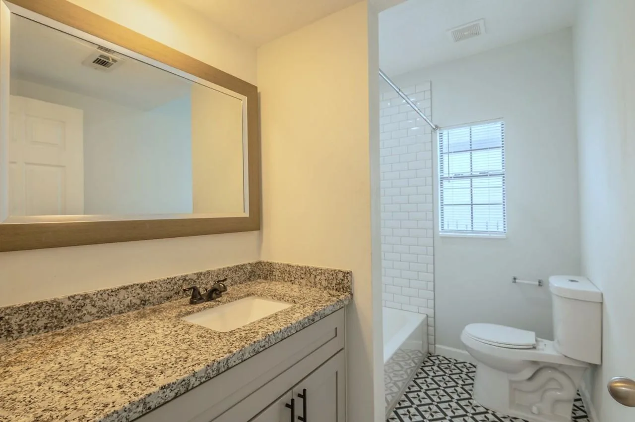 2319 Rosewood St, Houston, TX 77004, USA