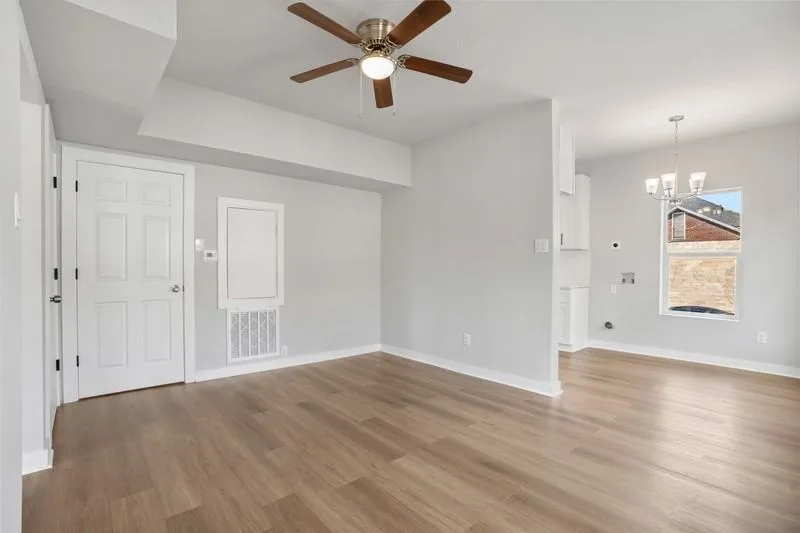 1115 Hogan St, Houston, TX 77009, USA