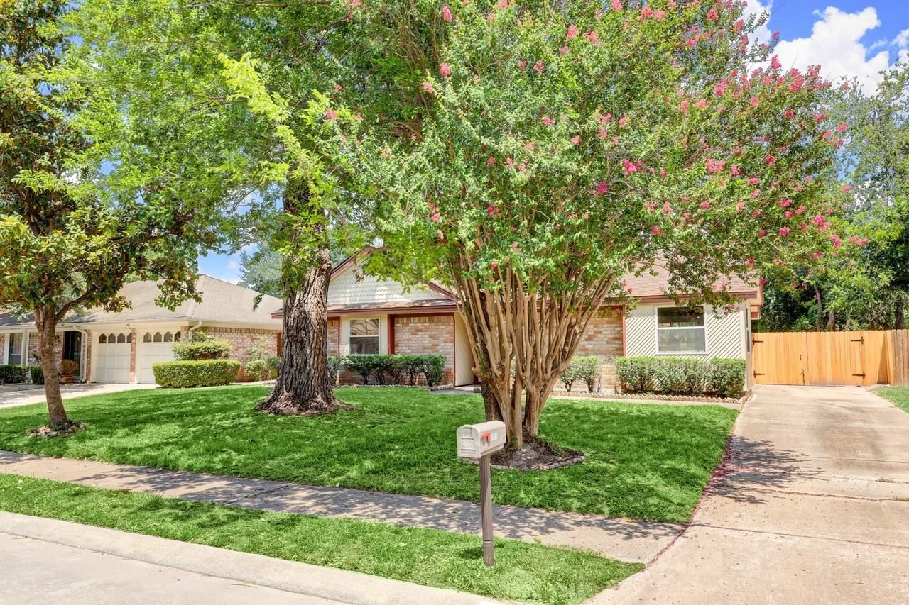 9006 Stone Brook Ln, Houston, TX 77040, USA