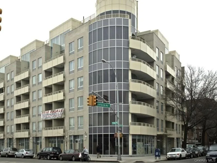 13203 Sanford Ave, Flushing, NY 11355, USA