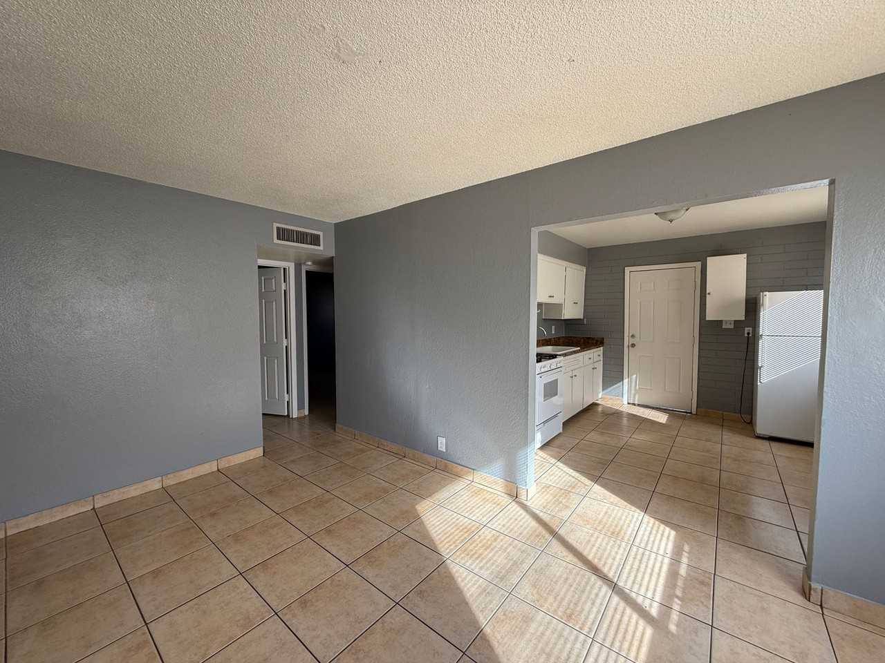 5123 N. 28th Drive