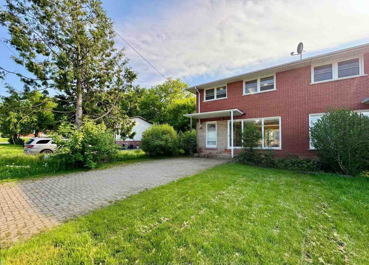 287 Wedgewood Drive, London, ON N5Y 2G7, CAN