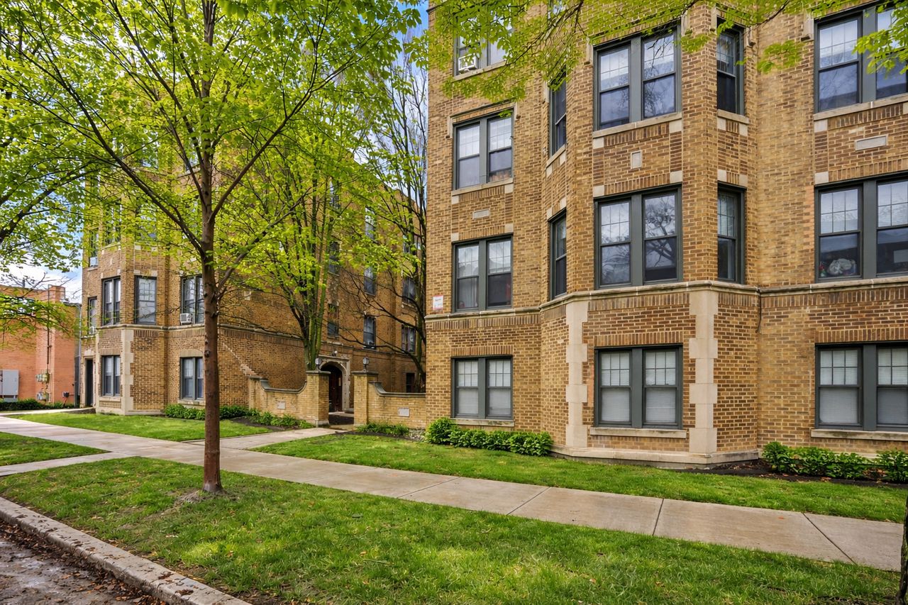 3610 N Claremont Ave, Chicago, IL 60618, USA