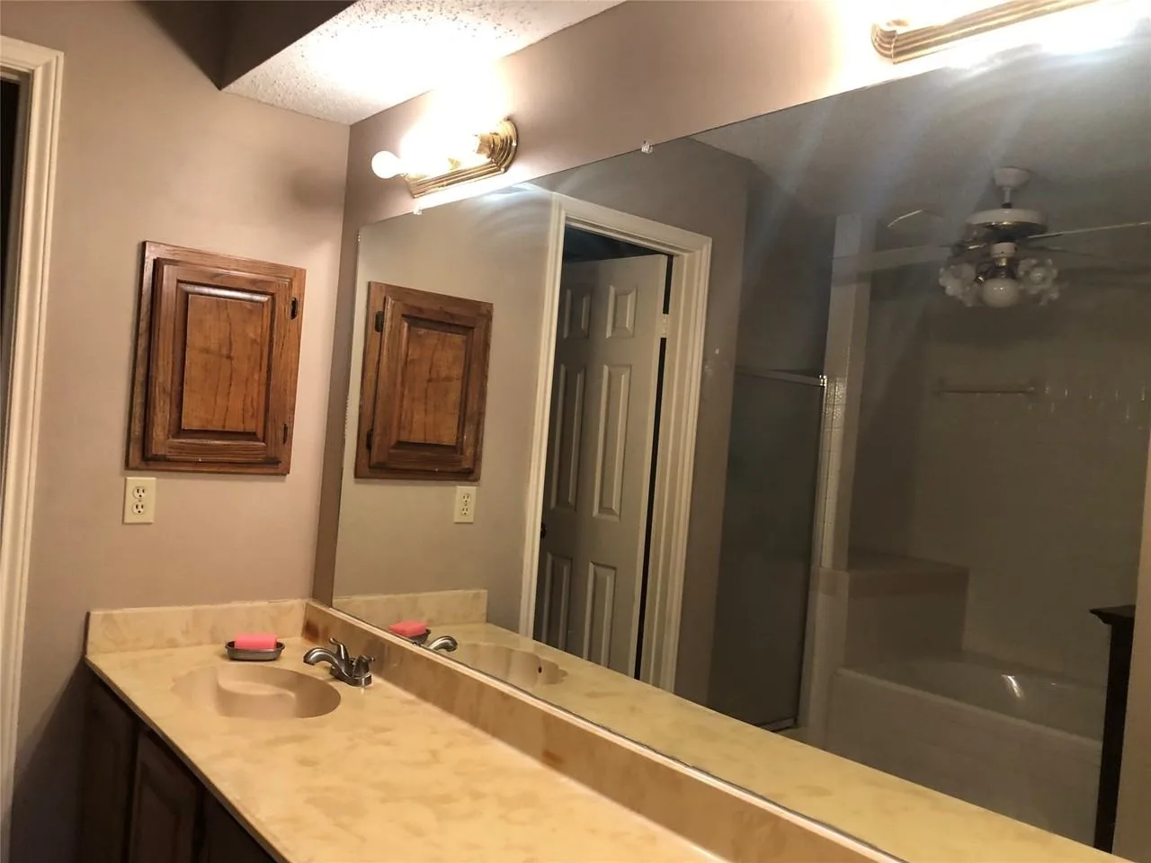 8715 Lawncliff Ln, Houston, TX 77040, USA