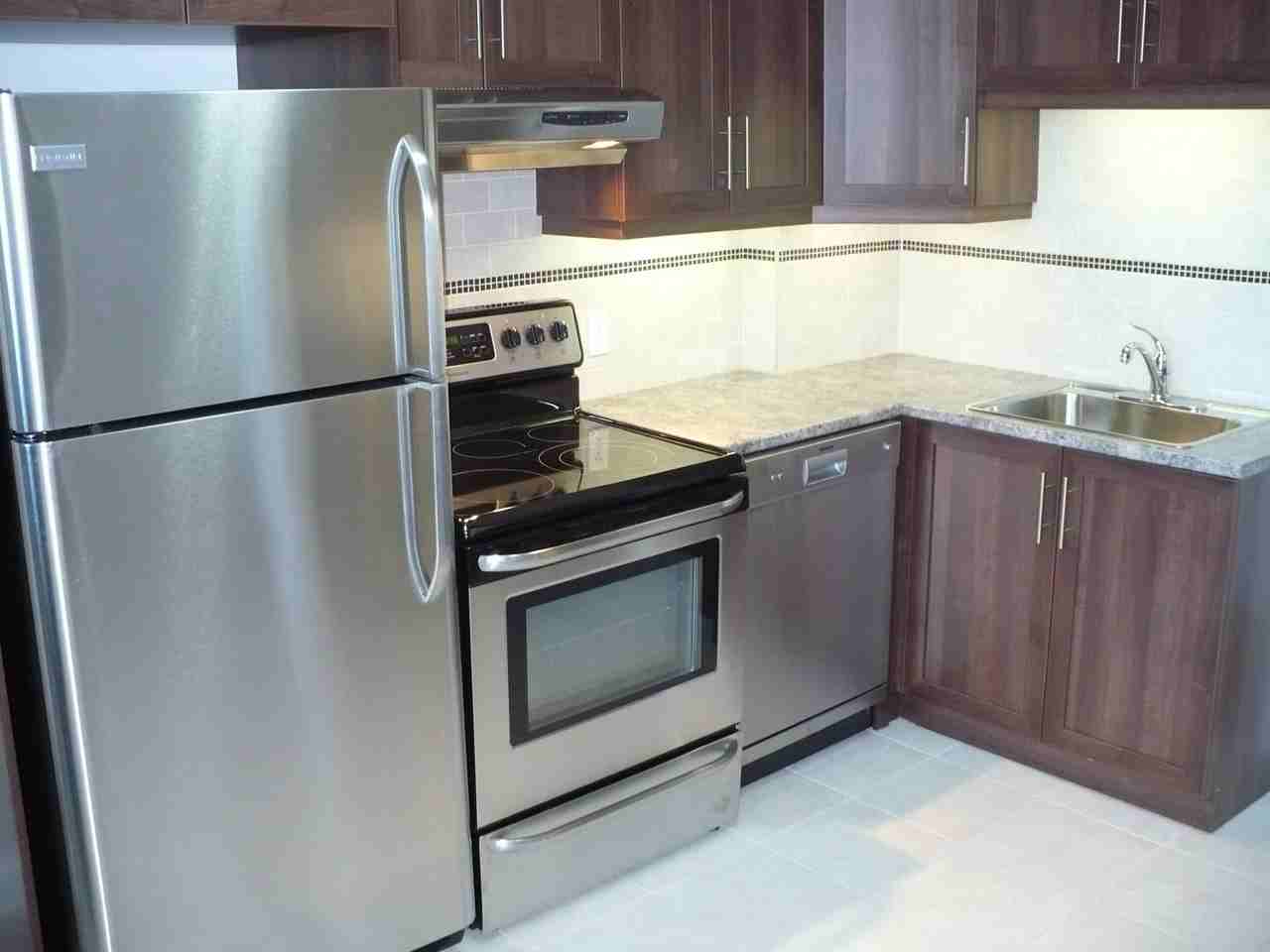 798 4e Avenue, Montréal, QC H4G 2Y4, CAN