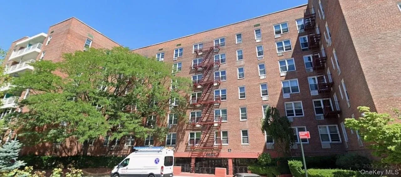 6601 Burns St, Rego Park, NY 11374, USA