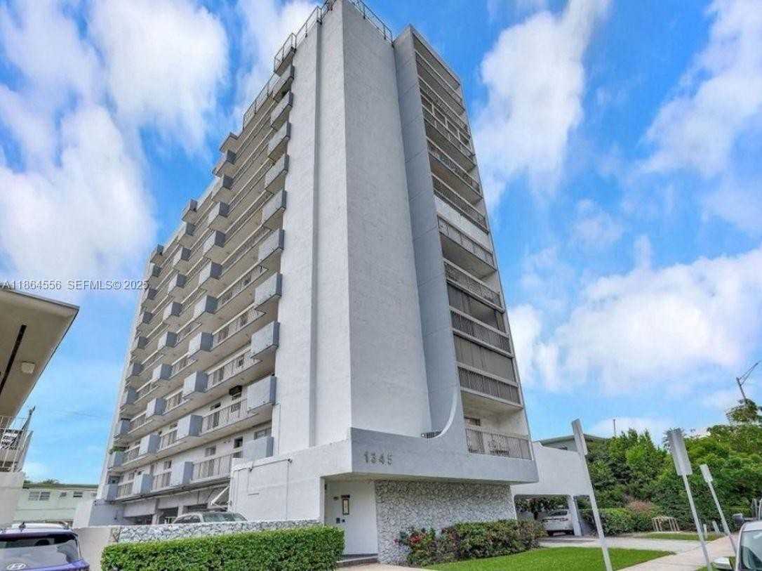 1345 West Ave Apt 702, Miami Beach, FL 33139, USA