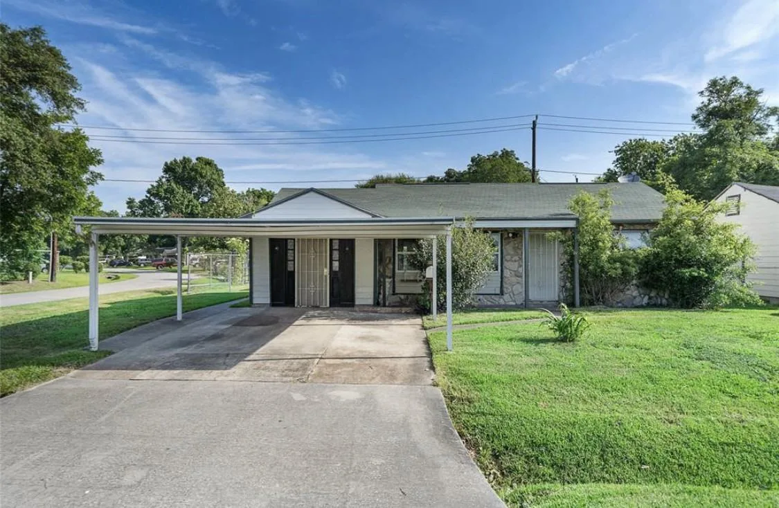 3018 Stallings Dr, Houston, TX 77088, USA