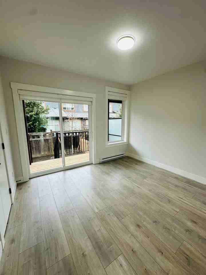 17155 79A Avenue #4, Surrey, BC V4N 6Y8, CAN