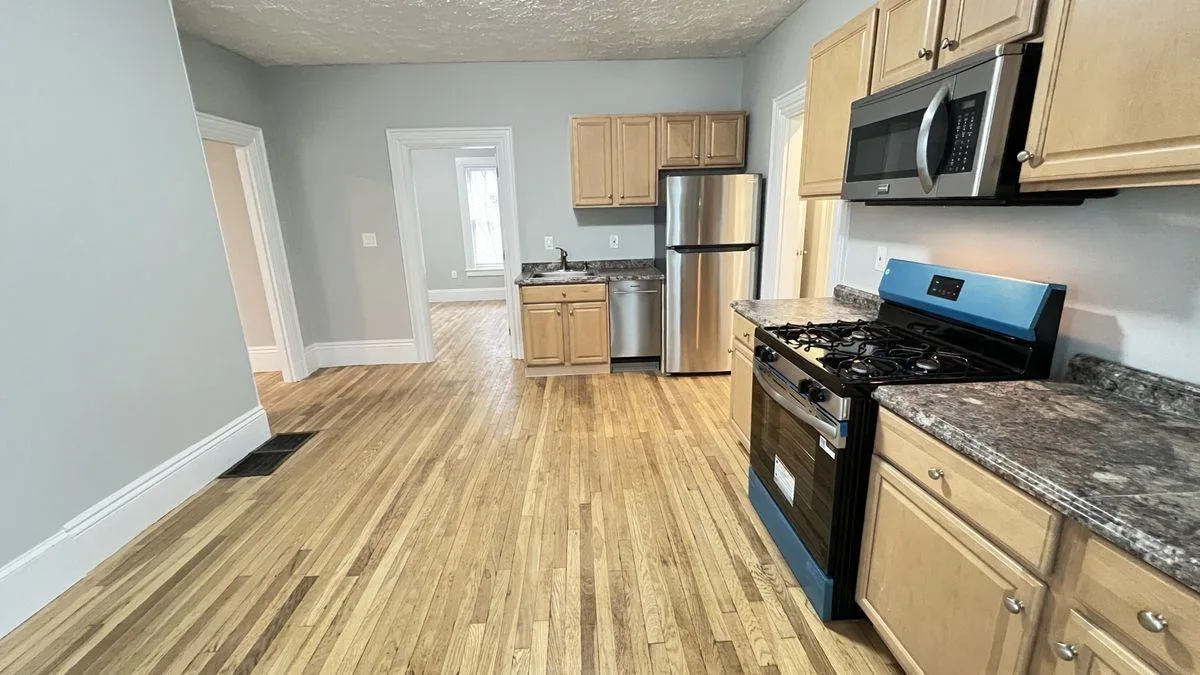 31 Ridgeway St, Lynn, MA 01902, USA
