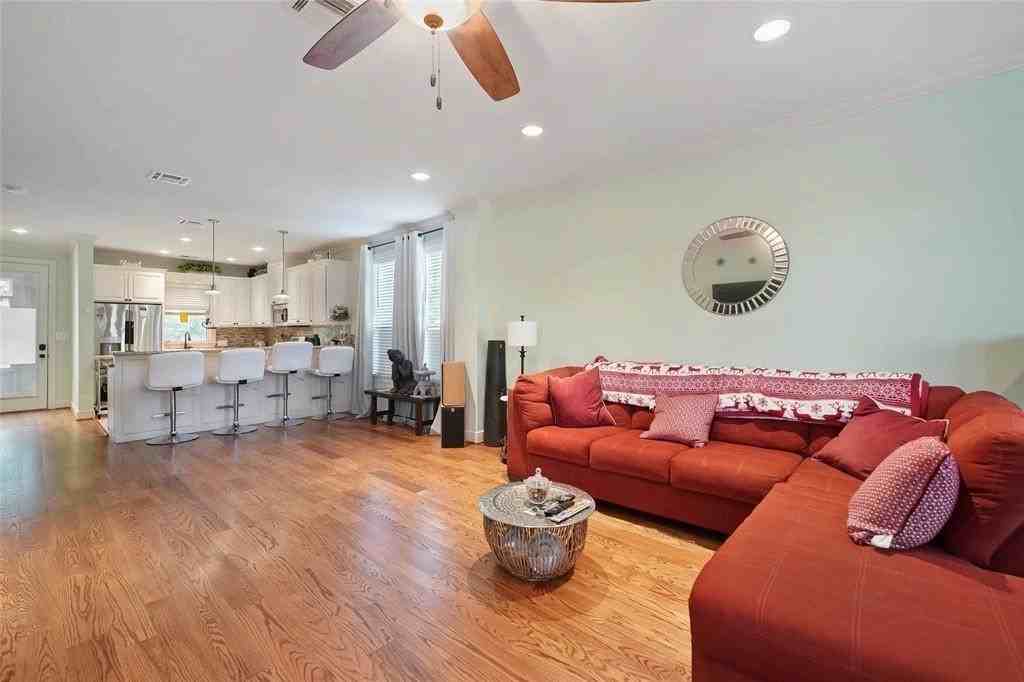 1420 E 31st St, Houston, TX 77022, USA
