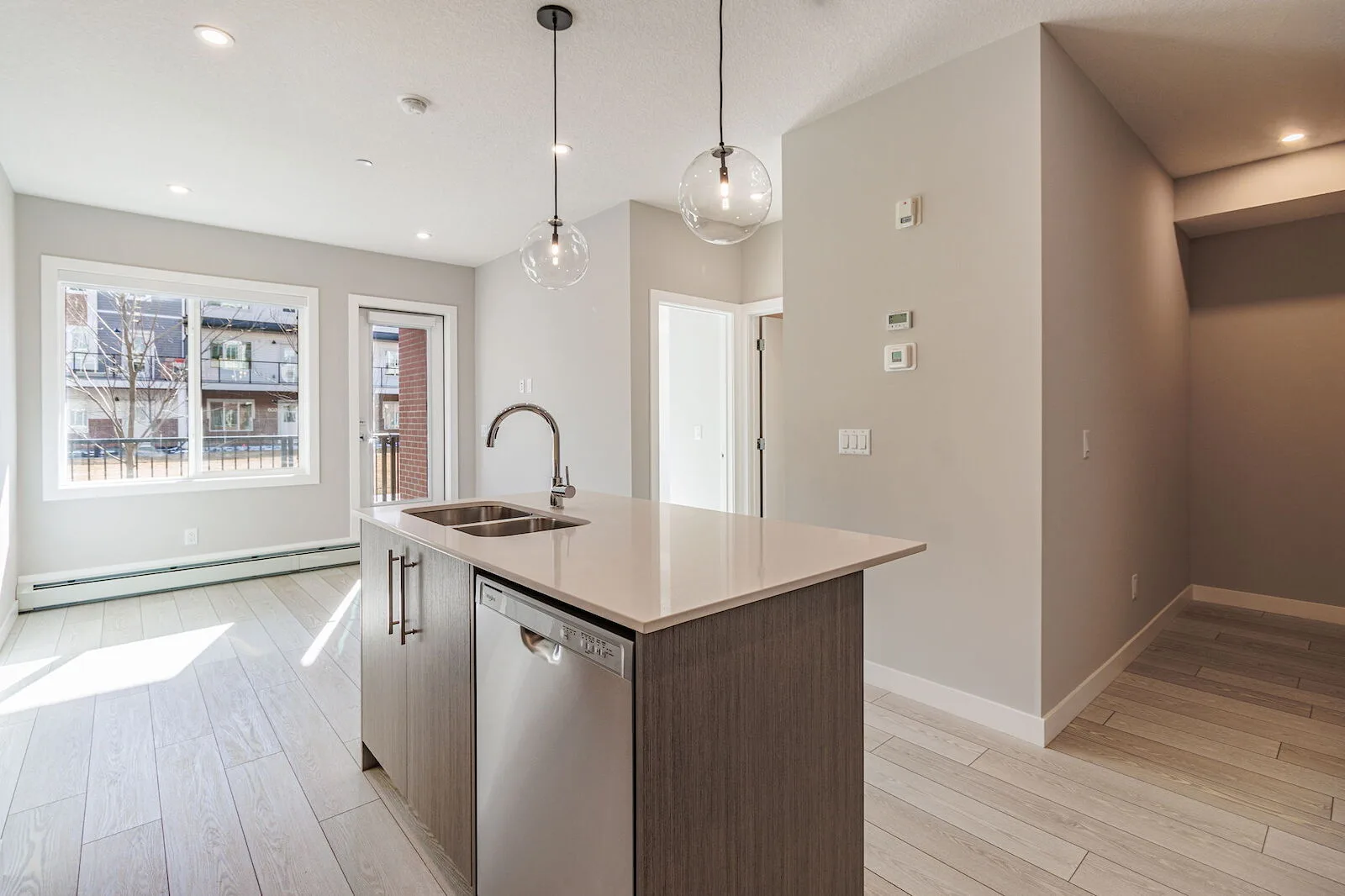 Modern 3 Bed 2 Bath at Lockwood!