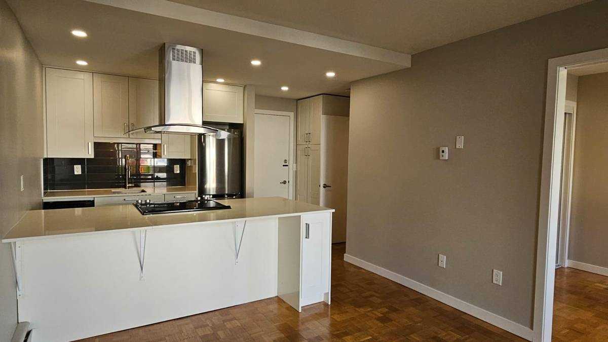 2910 Alder Street, Vancouver, BC V6H 2S7, CAN