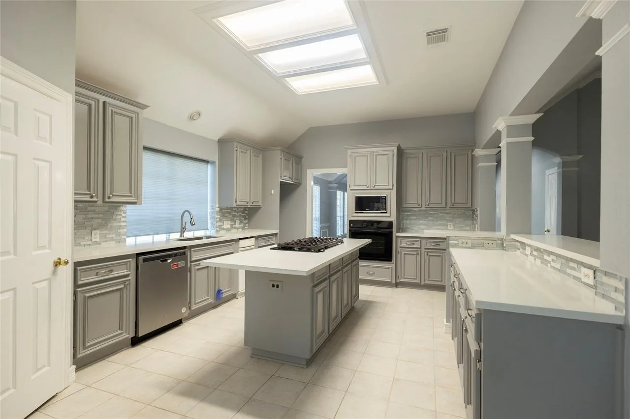 4402 Prince Pine Trl, Houston, TX 77059, USA