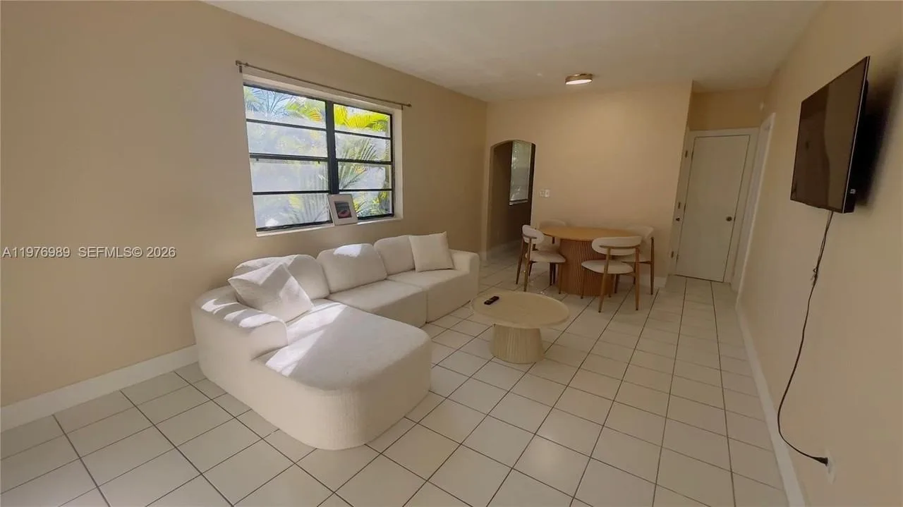 807 86th St, Miami Beach, FL 33141, USA