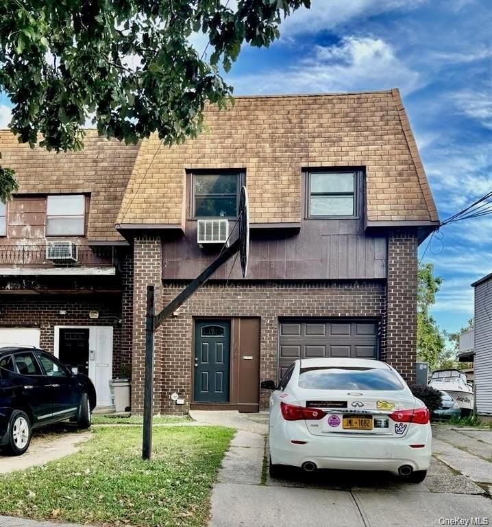 25620 Craft Ave, Rosedale, NY 11422, USA