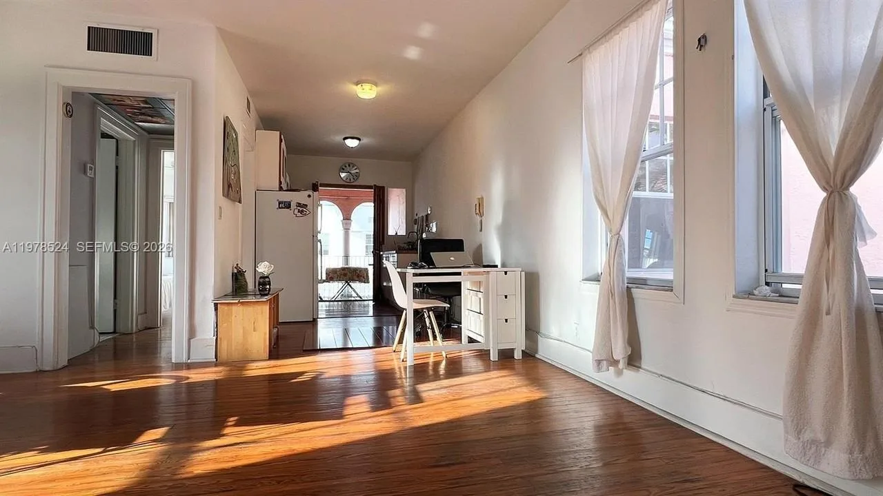 756 Meridian Avenue, Miami Beach, FL 33139, USA