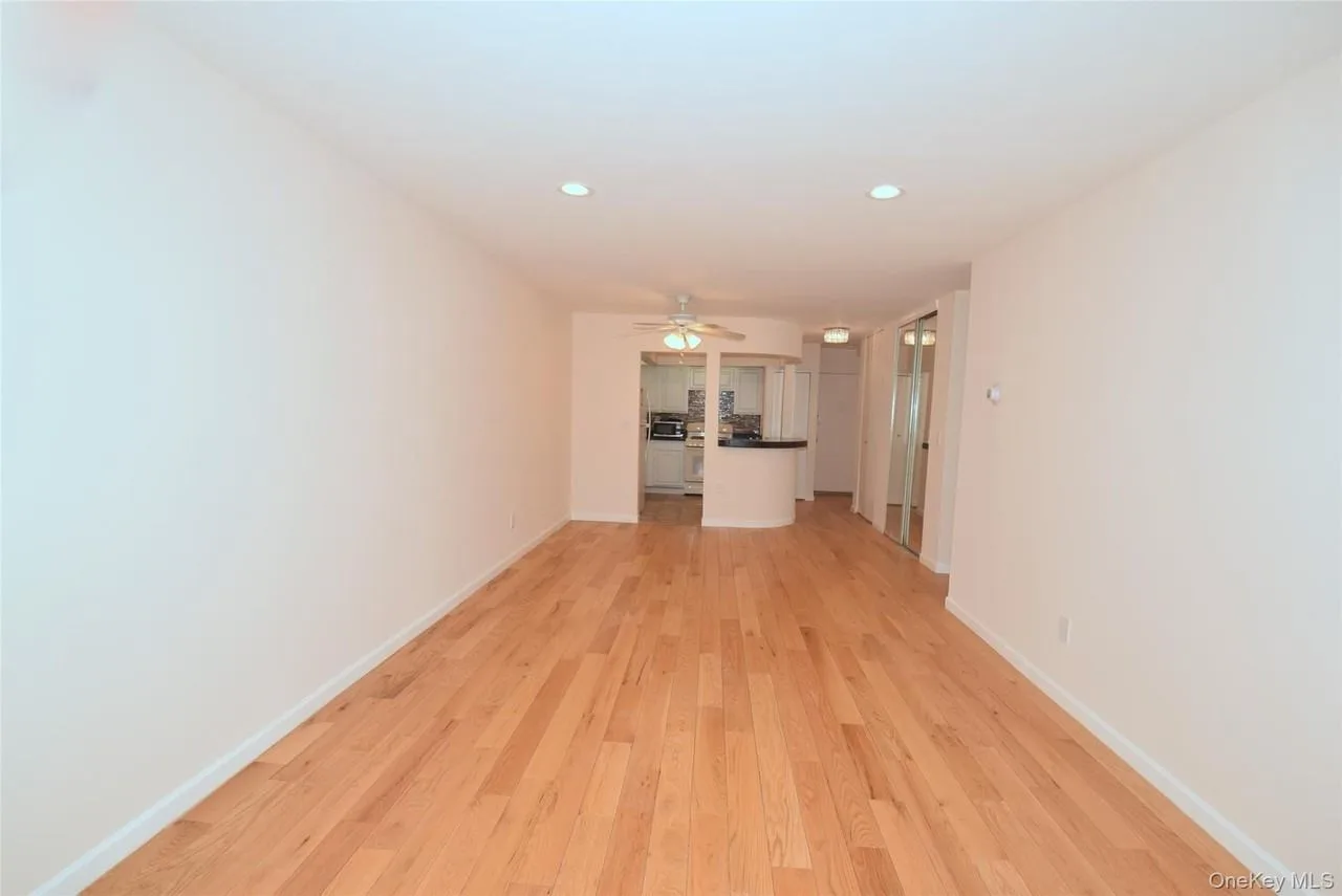 20614 Emily Rd, Bayside, NY 11360, USA