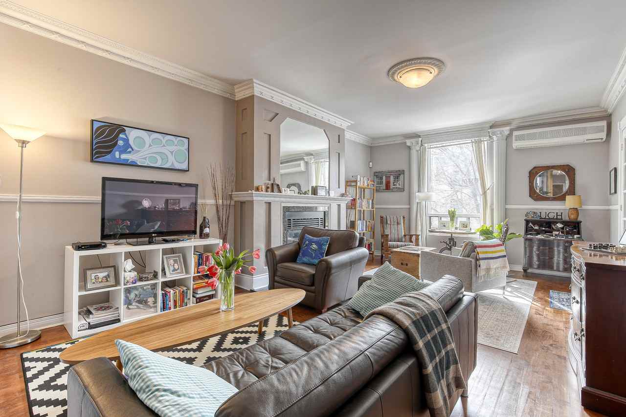 4553 Avenue de l'Esplanade, Montréal, QC H2T 2Y6, CA