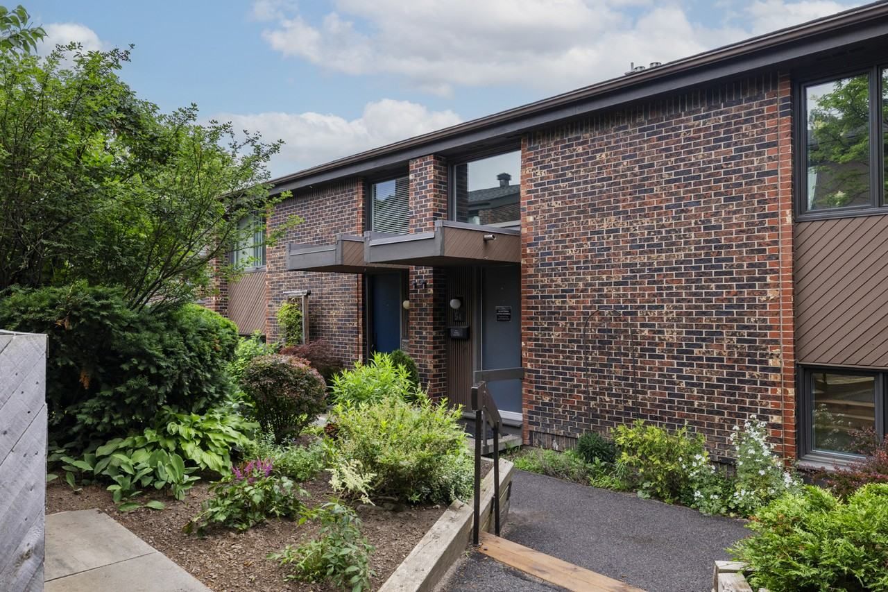 121 Buell Street #54, Ottawa, ON K1Z 7E8, CAN