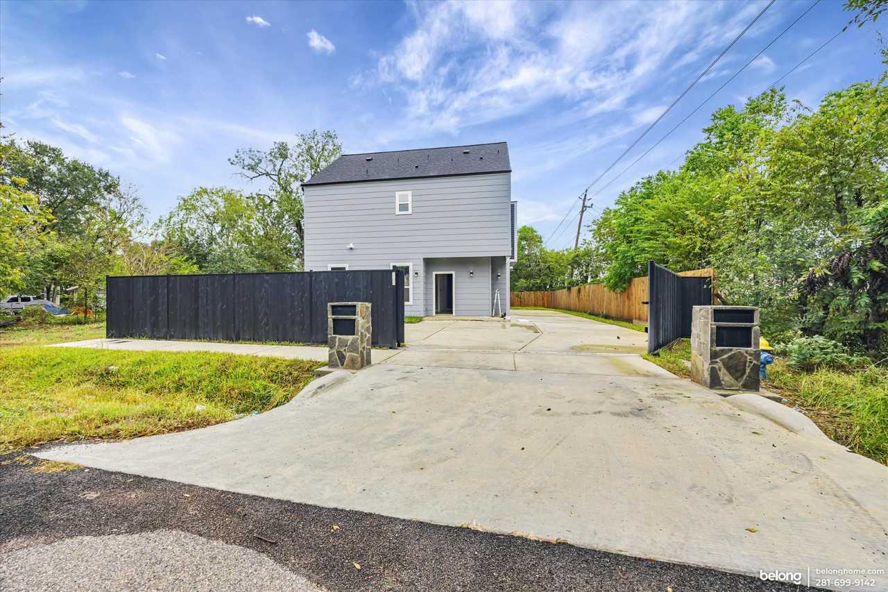 3402 Nathaniel Brown St, Houston, TX 77021, USA
