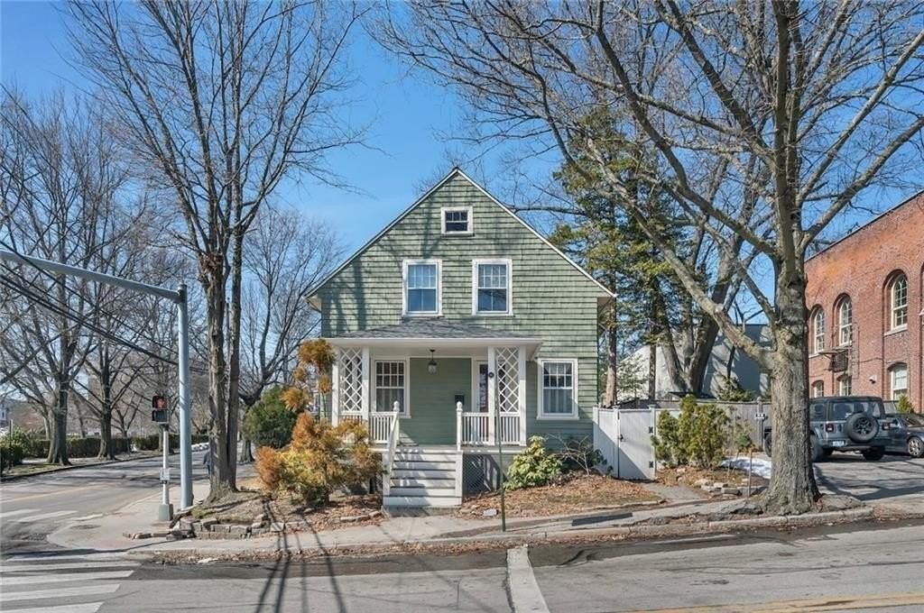 98 Butler Ave, Providence, RI 02906, USA