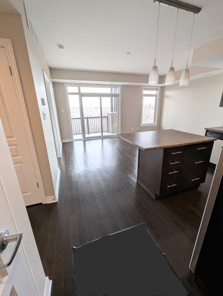 755 Beauparc Private, Ottawa, ON K1J 0A2, Canada