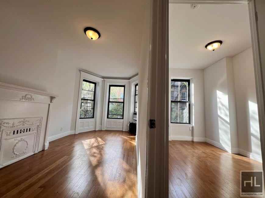 14 Saint Andrews Pl, Brooklyn, NY 11216, USA
