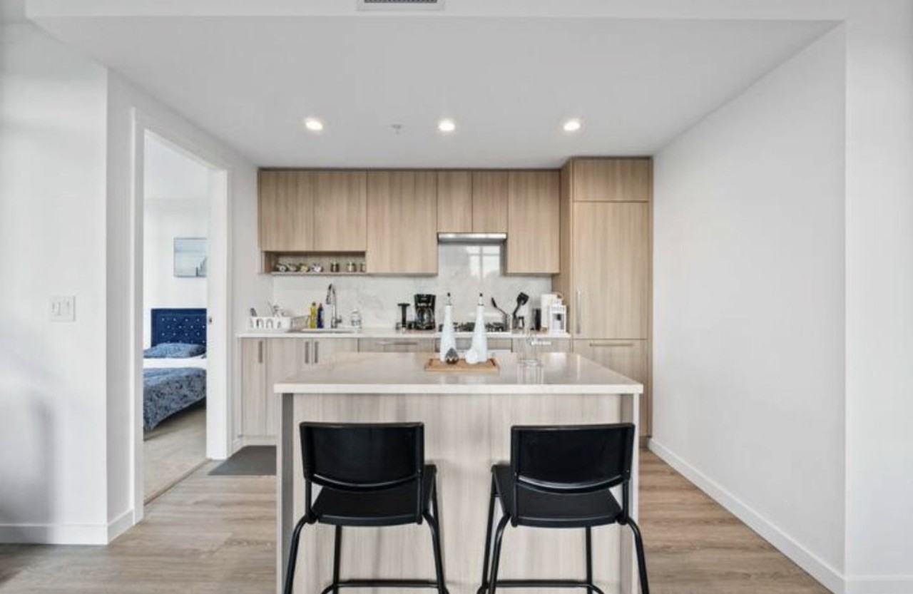 13350 Central Avenue #302, Surrey, BC V3T 0S1, CA