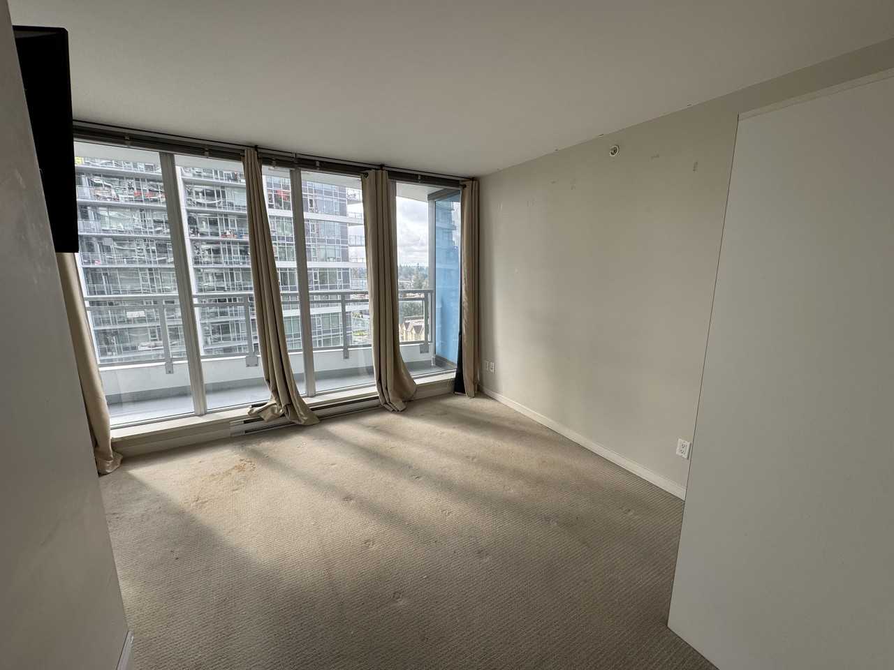 13303 Central Avenue #1305, Surrey, BC V3T 0K6, CA