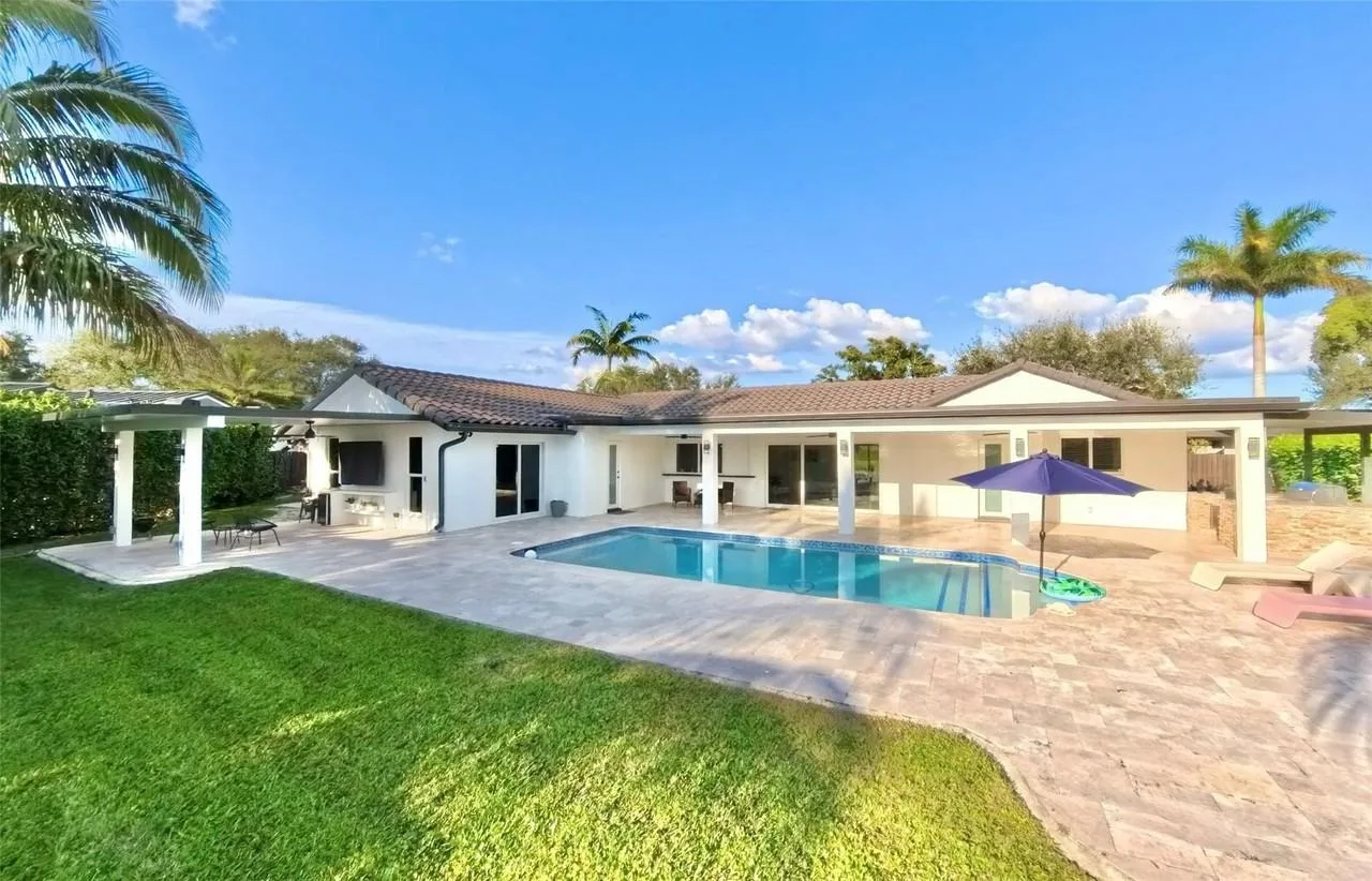 481 W Tropical Way, Plantation, FL 33317, USA