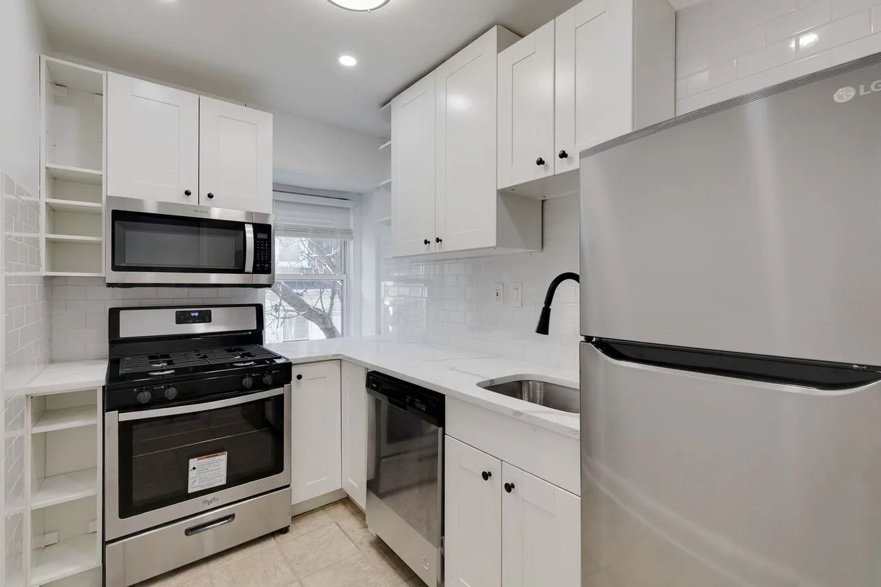 4809 Beaumont Ave.