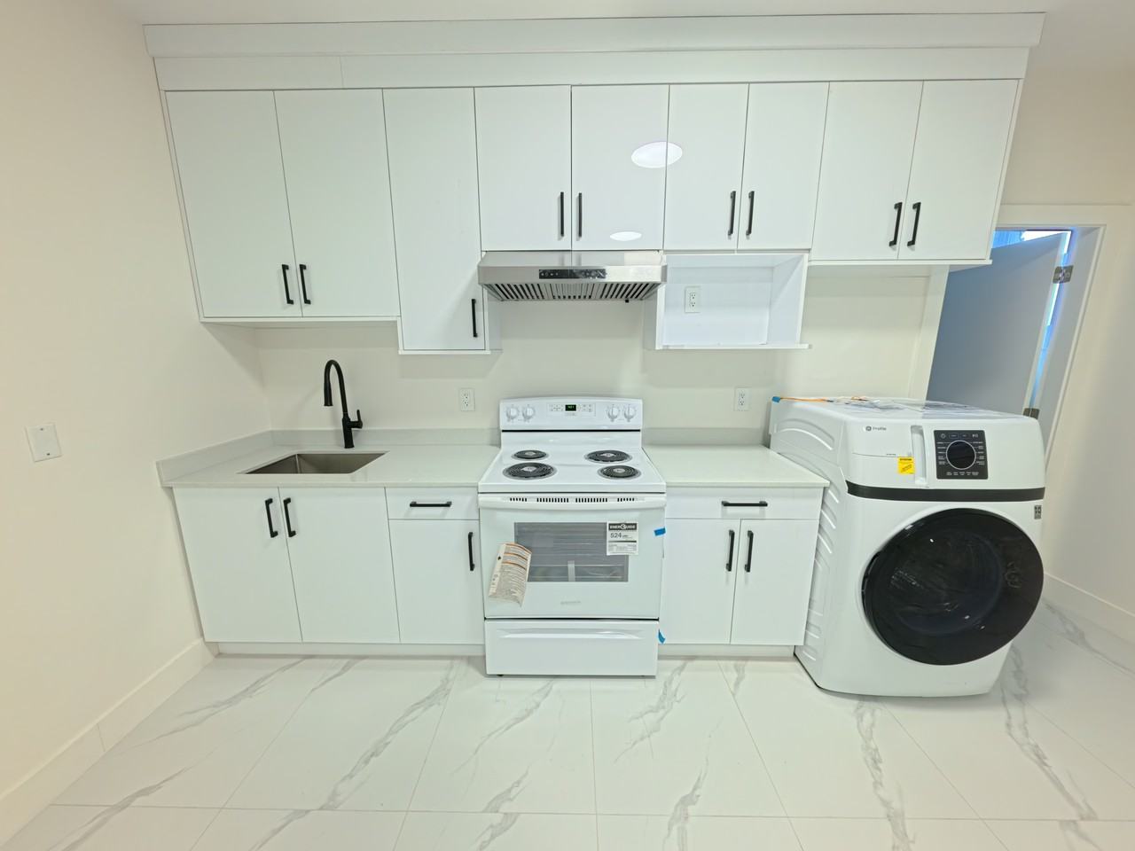 14685 88 Avenue, Surrey, BC V3S 2S3, CA