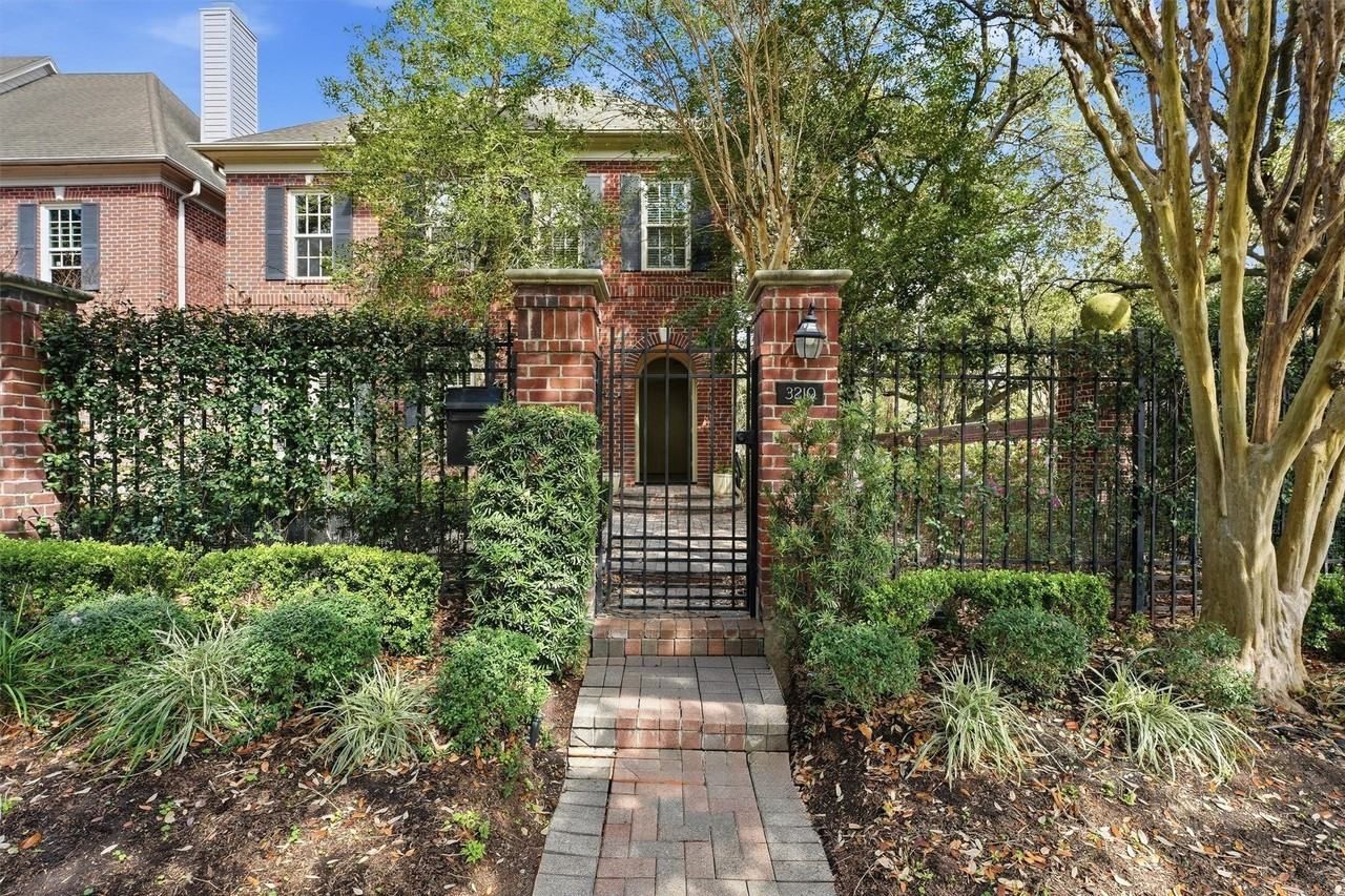 3210 Maroneal St, Houston, TX 77025, USA
