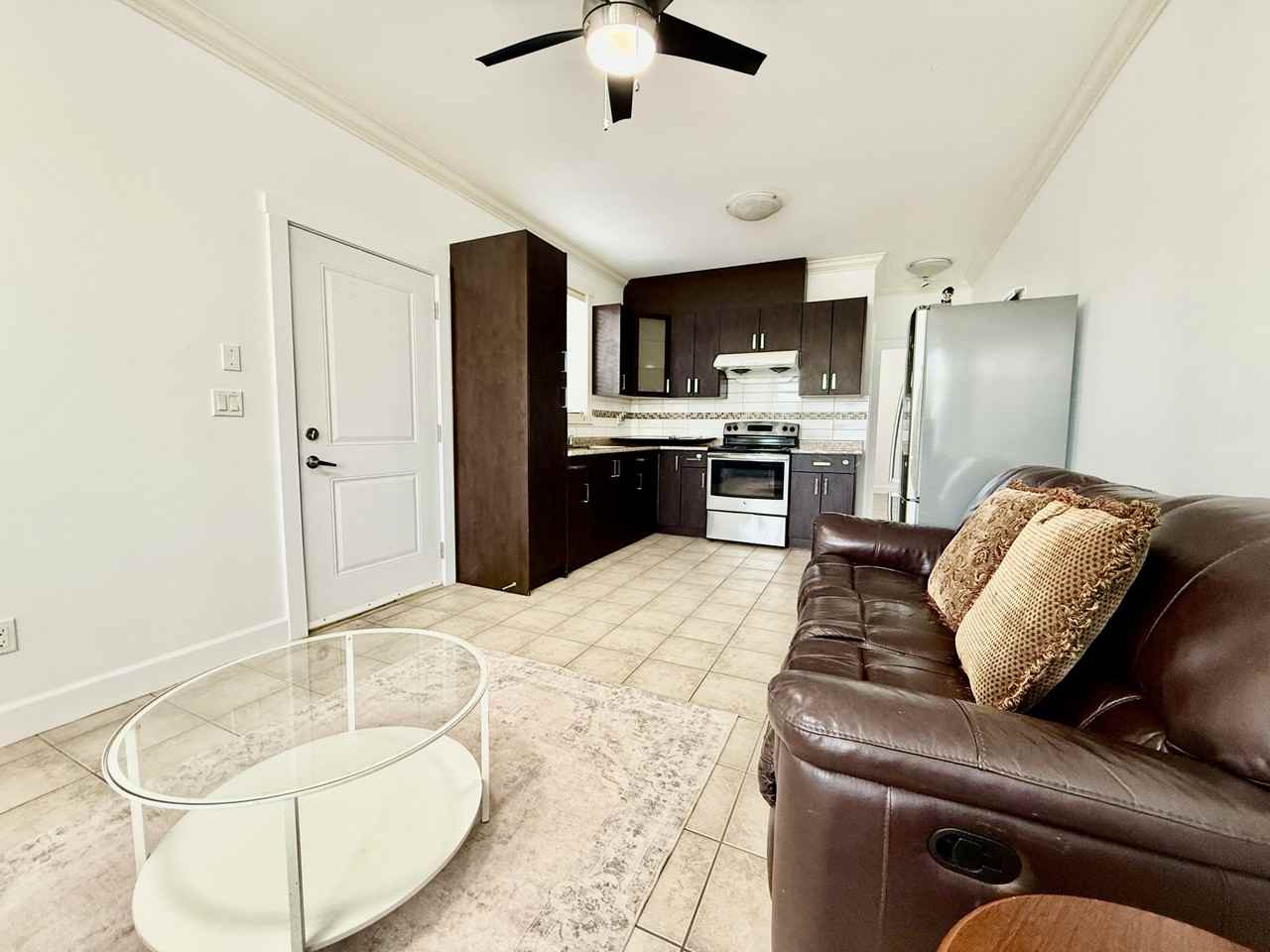 13275 90 Ave, Surrey, BC V3V 6W6, CAN