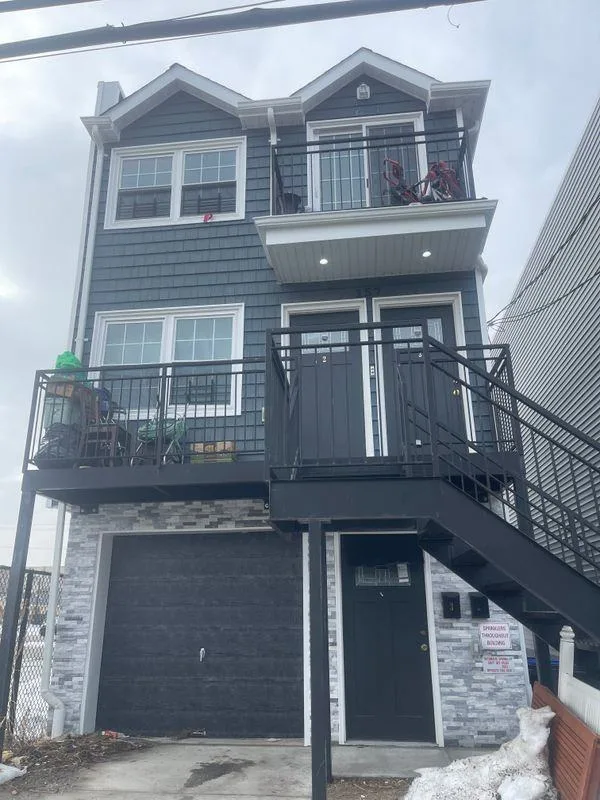 157 Beach 25th St, Far Rockaway, NY 11691, USA