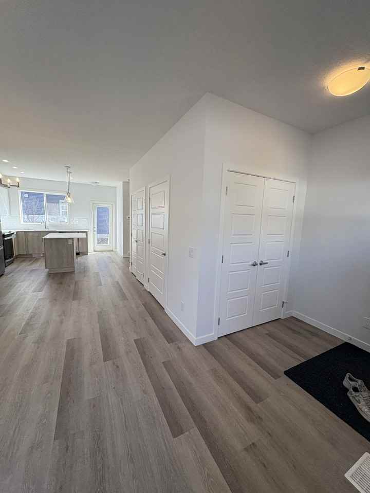 SF182 | 1 MONTH FREE | Modern 3 Bedroom Townhome in Redstone