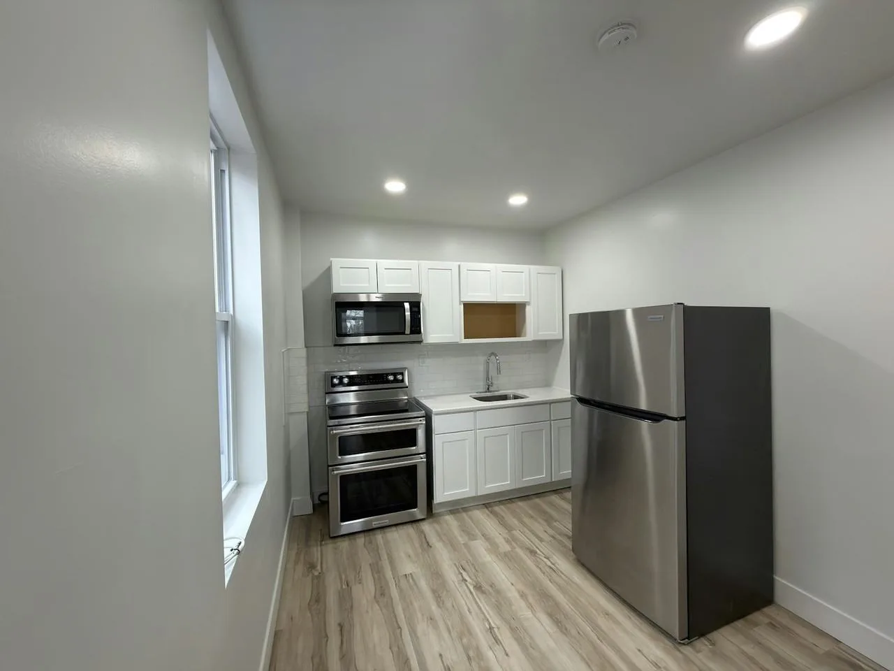 5503 West Girard Avenue, Unit 2nd Floor
