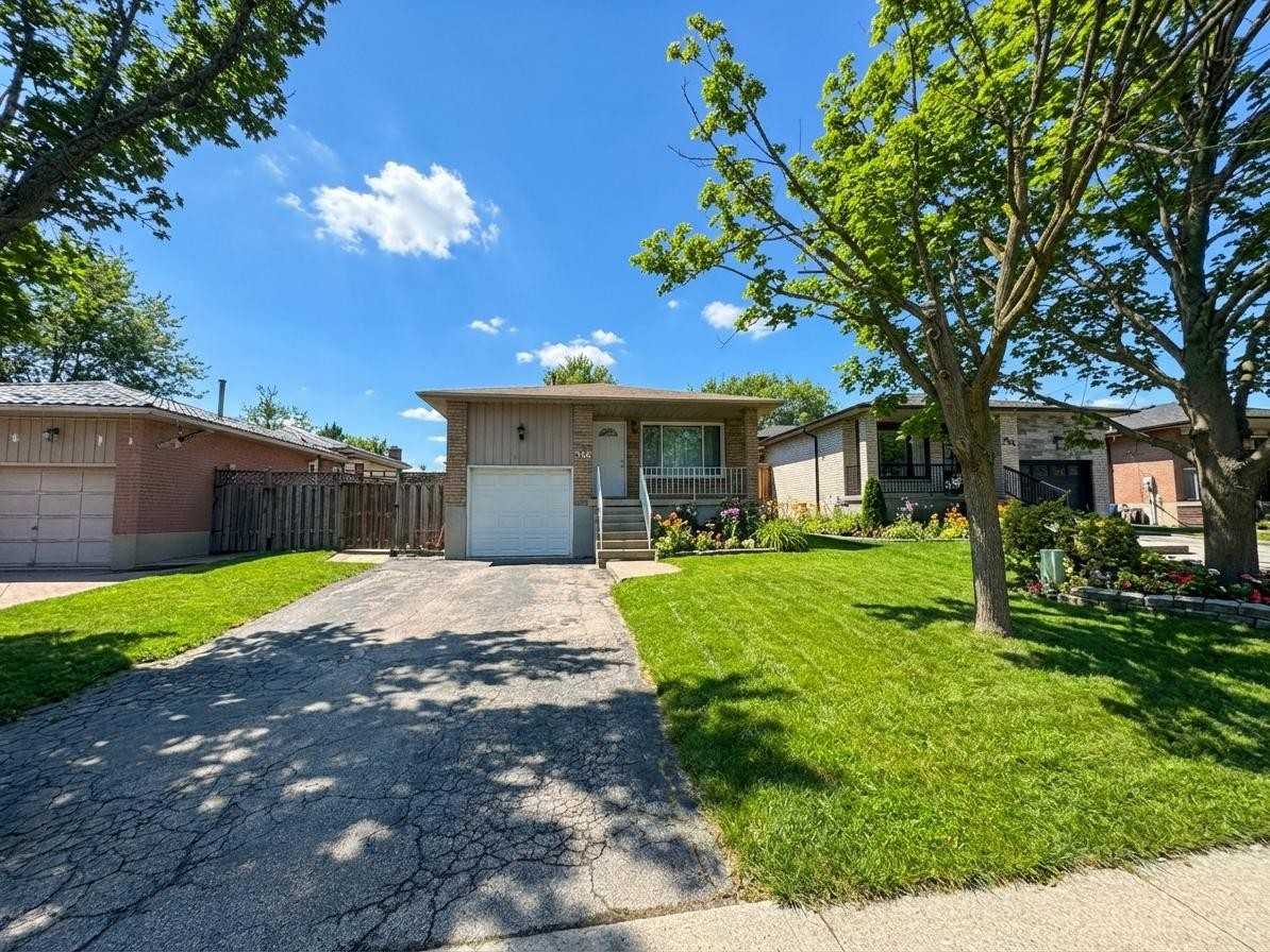 358 Templemead Dr, Hamilton, ON L8W 3G3, CAN