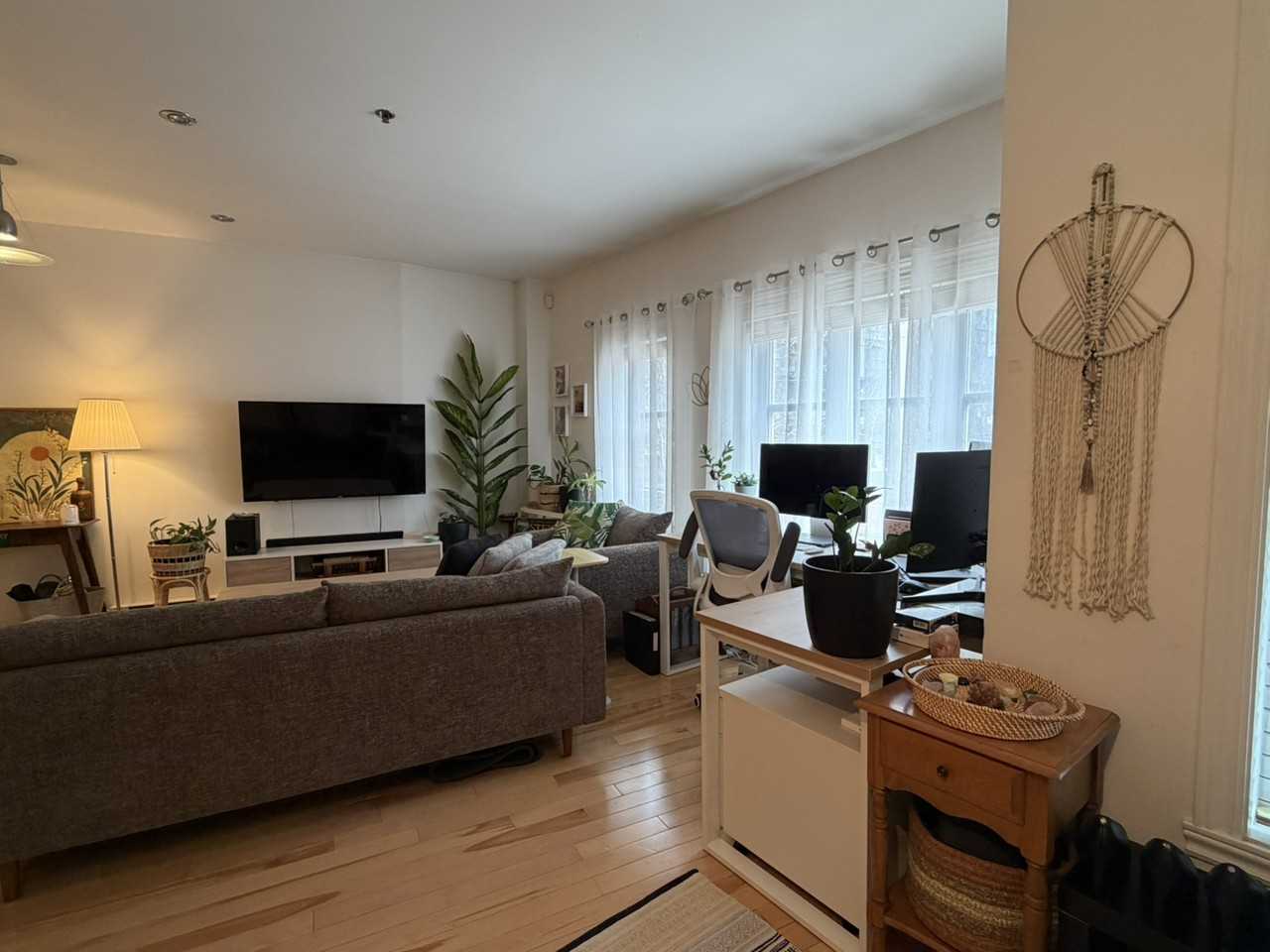 849 Rue du Glacis, Montréal, QC H2L 5E6, CAN