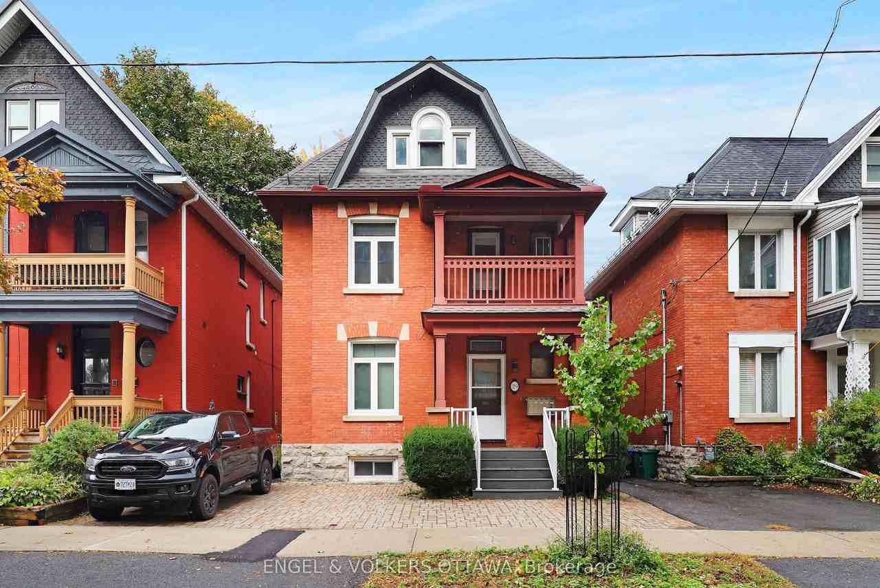 29 Argyle Avenue 4, Ottawa, ON K2P 1B3, CAN