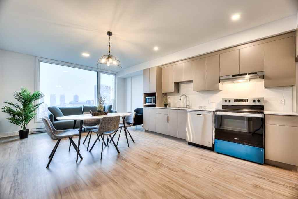 1298 Avenue des Pins Ouest #203, Montréal, QC H3G 1A8, CA