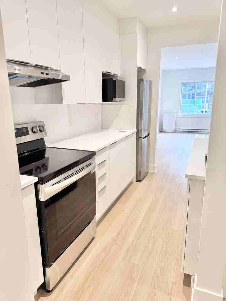 2645 Boulevard Pie-IX, Montréal, QC H1V 2E8, CAN