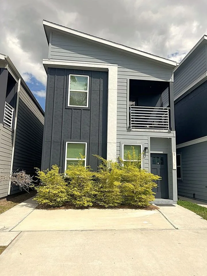 19106 Sears Dr, Houston, TX 77338, USA