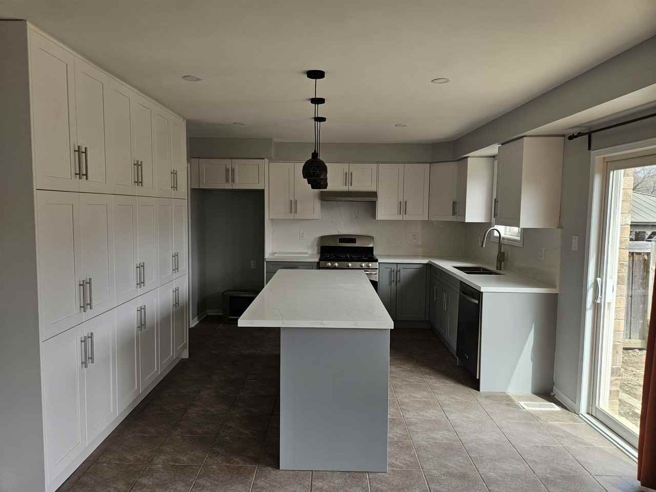 37 Kaufman Dr, Hamilton, ON L0R 1C0, CAN