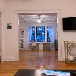 551 W Wellington Ave, Chicago, IL 60657, USA